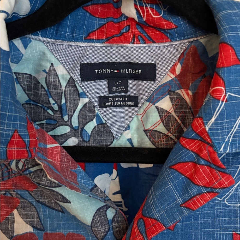 Tommy Hilfiger Shirt - Picture 2 of 3